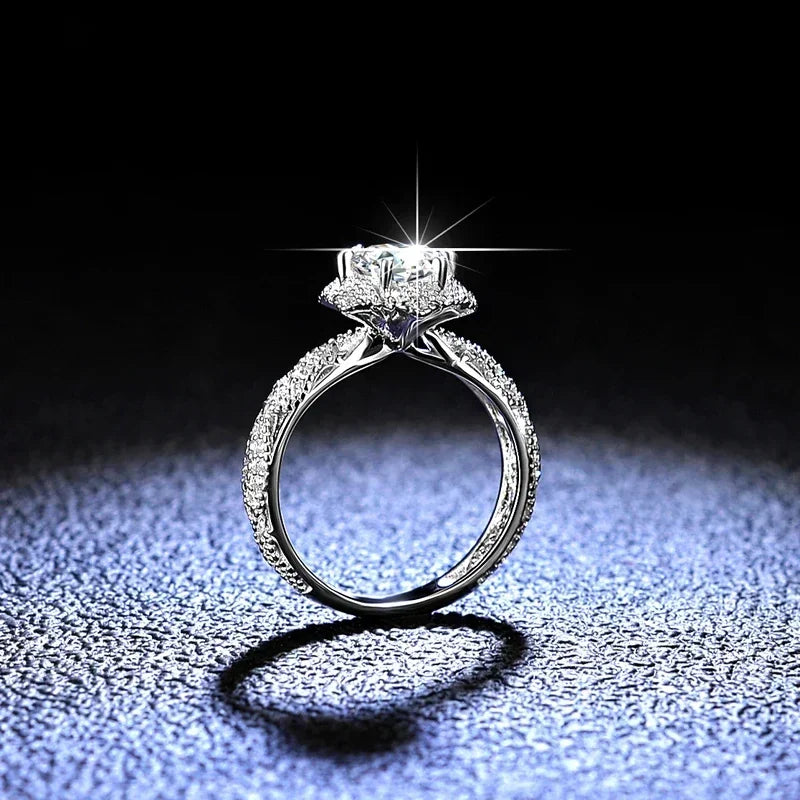 Women's Luxury 18K White Gold Eternal Wedding Ring