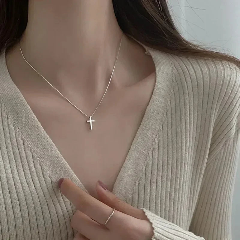 Minimalistic Cross Necklace